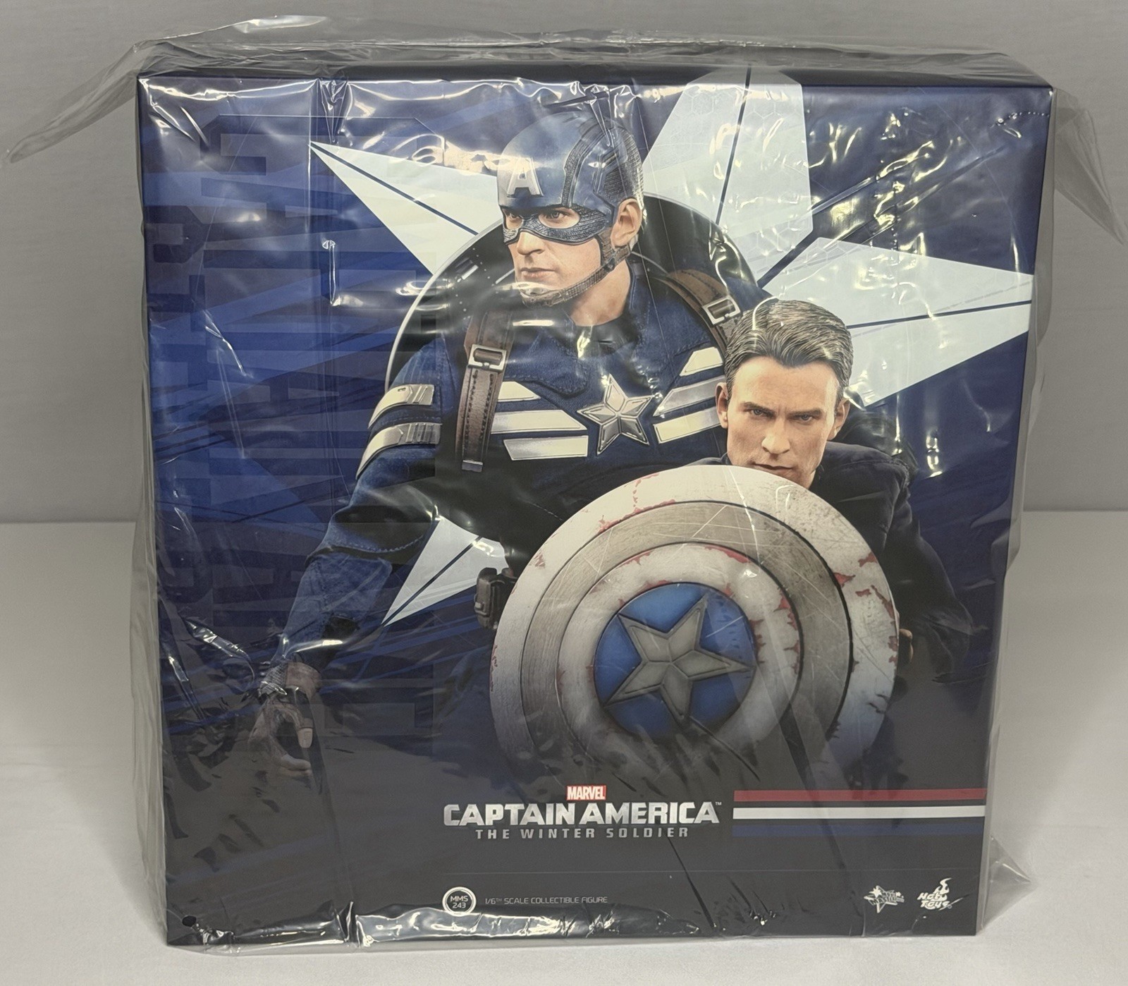 Hot Toys Marvel The Winter Soldier Captain America & Steve Rogers MMS243 1/6