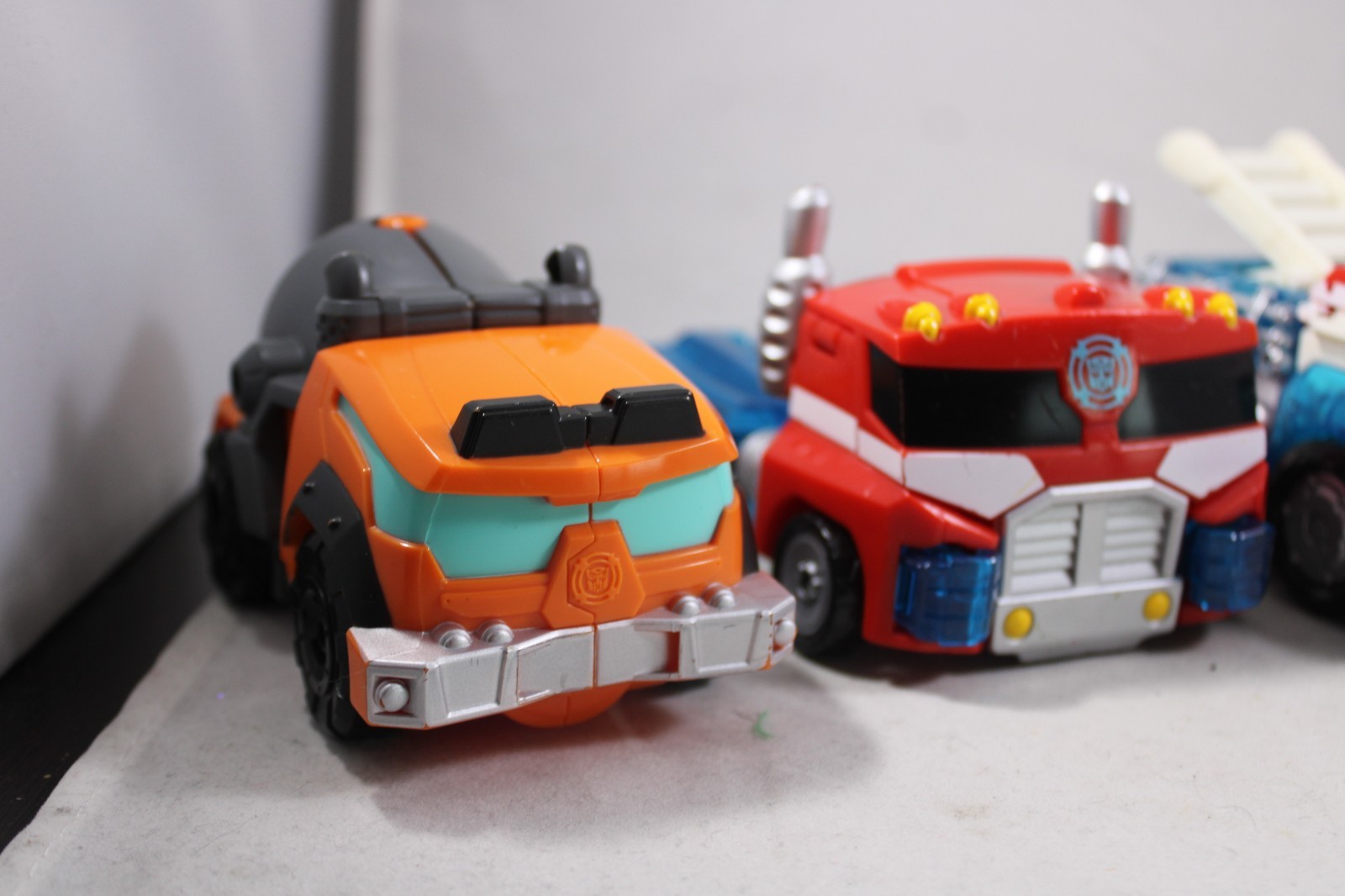 Transformers Playskool Heroes Rescue Bots Energize Wedge Hot Shot- Optimus Prime