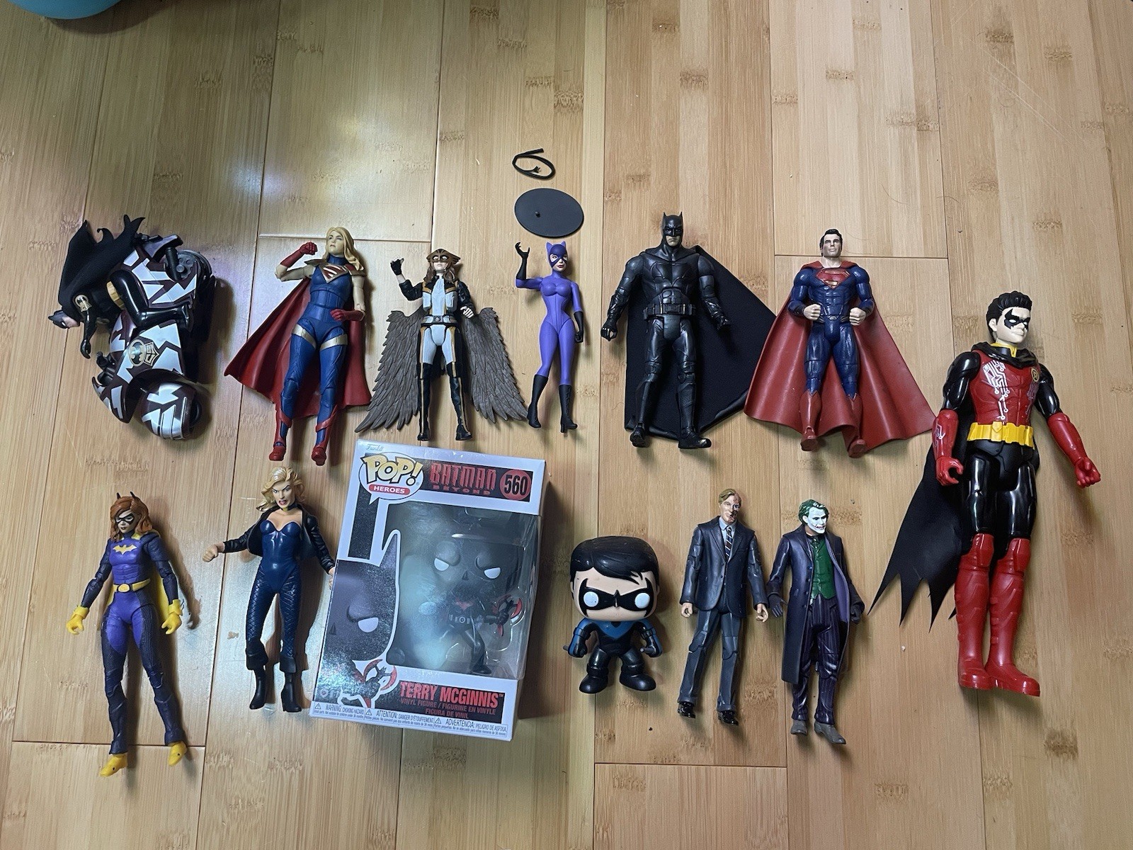 DC COLLECTION Lot of 13 Mcfralane, Mattel, Funko, Kenner, Neca Figures as is