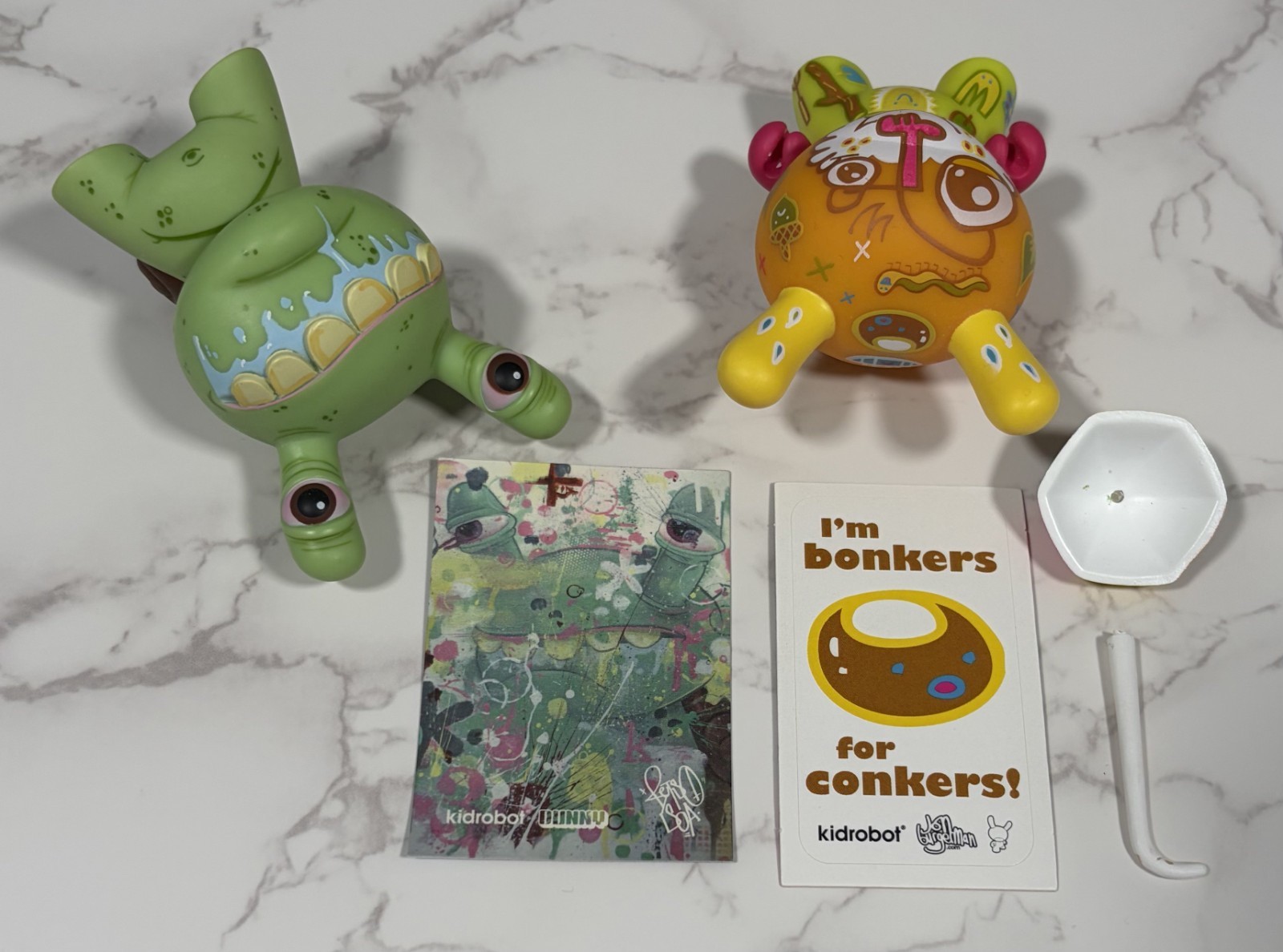 Kidrobot Dunny 2011 & Ye Olde English Series Snail & Gardunny 3&Prime; Vinyl Lot of 2