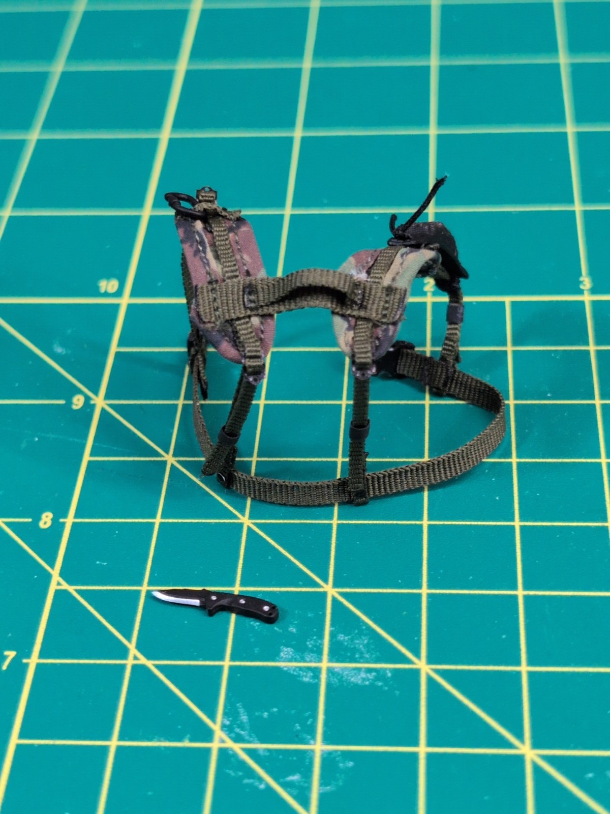 Crazy Figure 1/12 Scale Adjustable Tactical Harness & Knife 6&Prime; Figure « NEW*