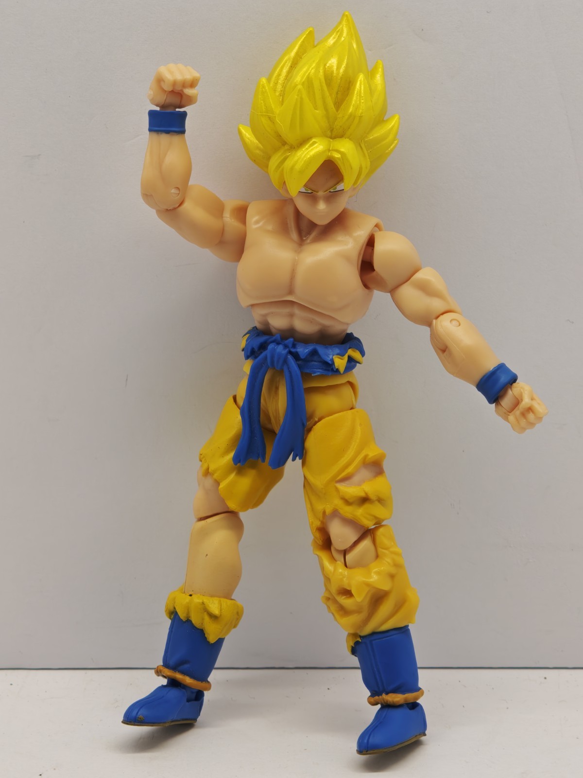 Dragon Ball | 5&Prime; Evolve Super Saiyan Son Goku Battle Damage Action Figure