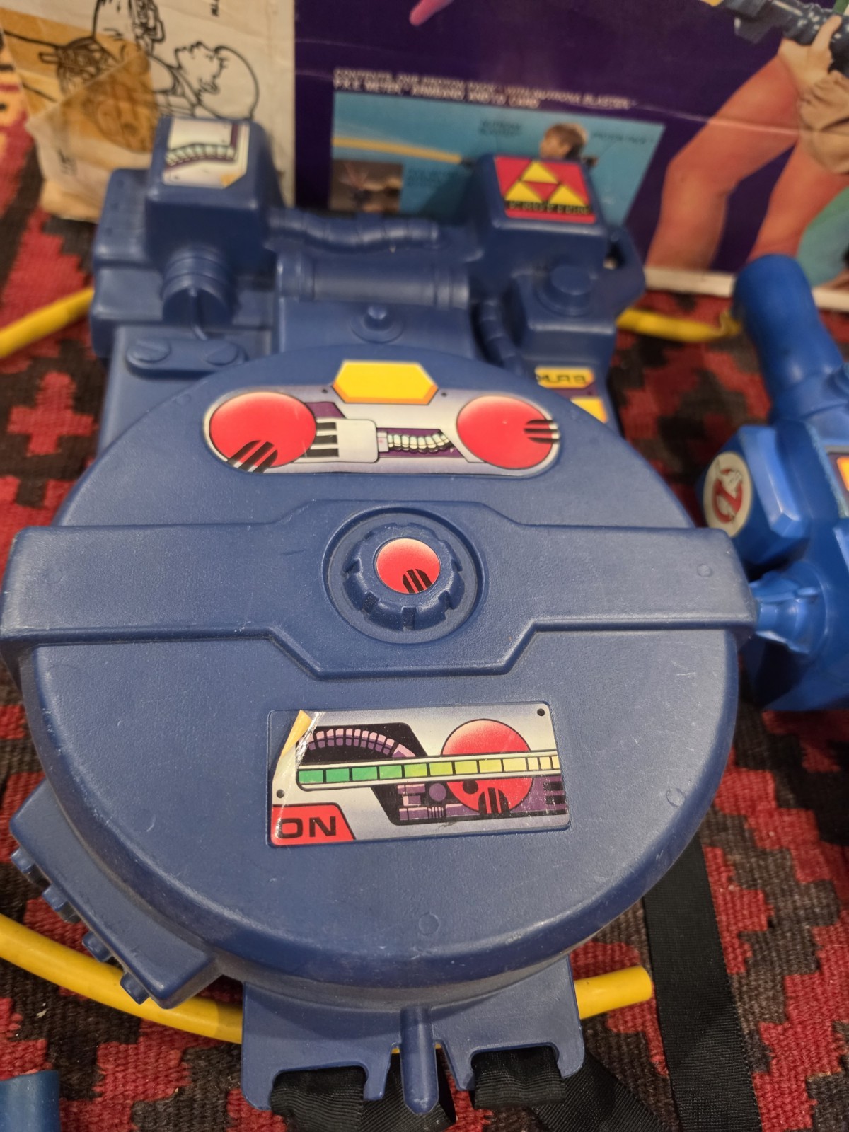 THE REAL GHOSTBUSTERS PROTON PACK IN BOX VINTAGE KENNER INCOMPLETE. AMAZING BOX