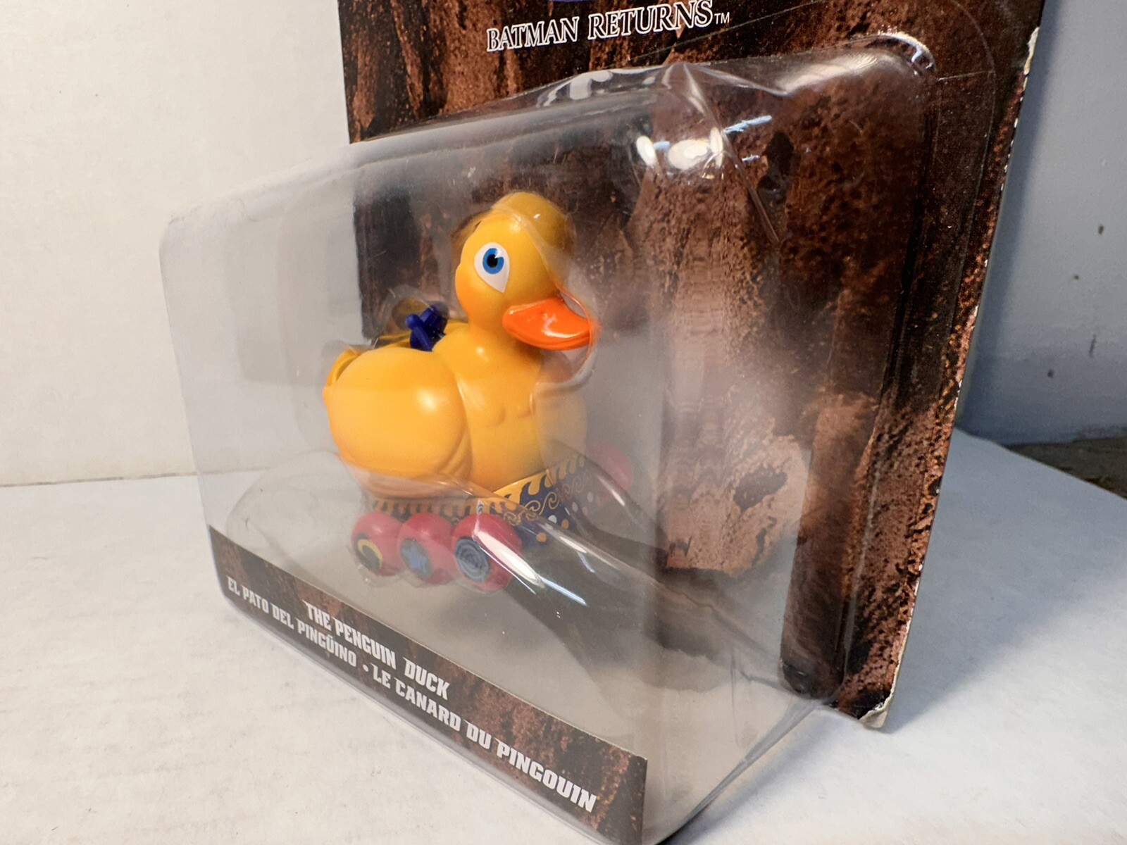 Hot Wheels Batman Returns The Penguin Duck 1:50 Diecast X3079 NEW NIP