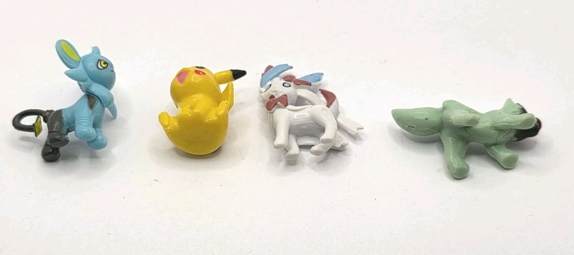 Pokemon Mini Figures 22 Piece Collection Approx 1 Inch Tall Mini Figure