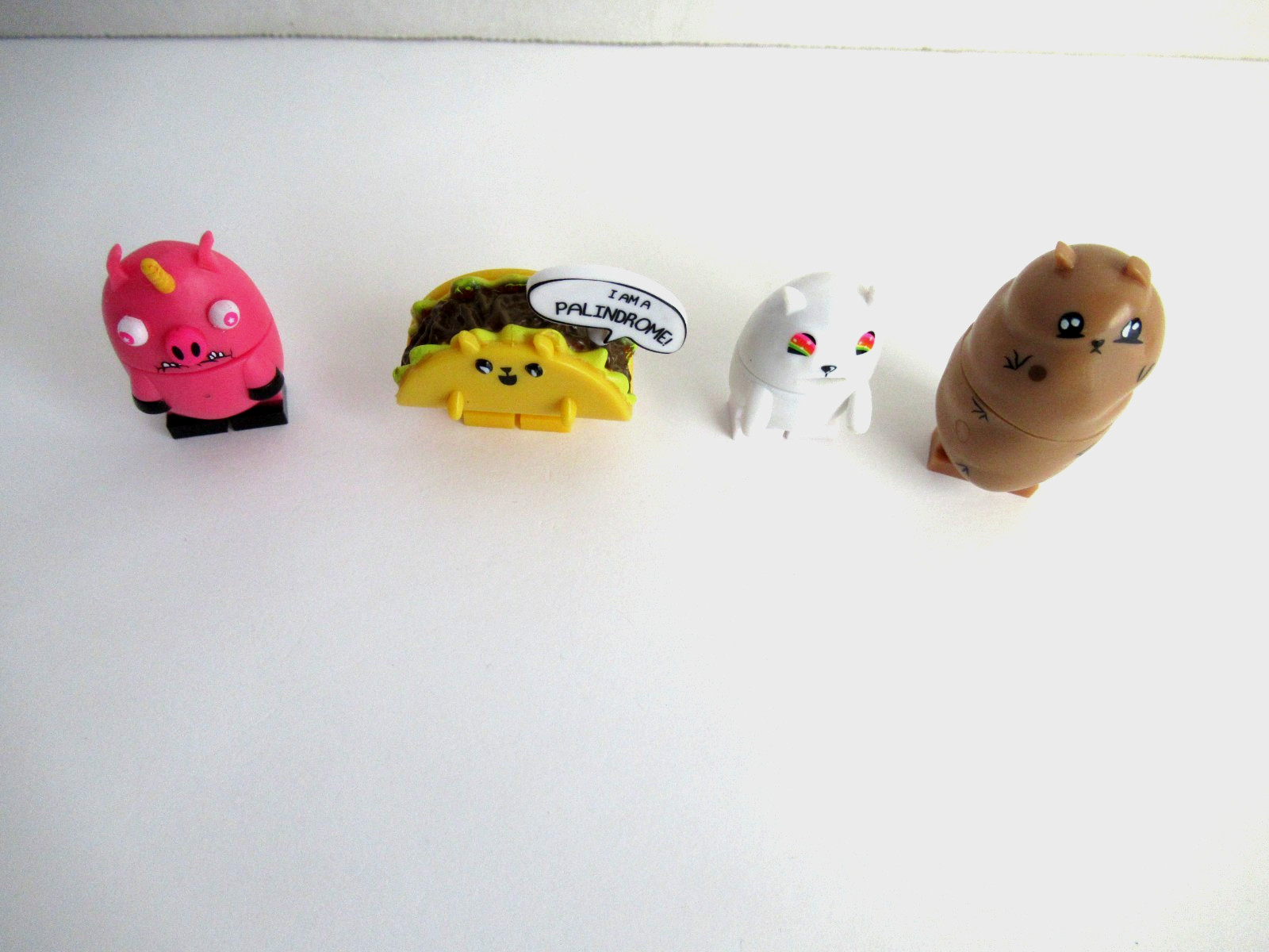 4 EXPLODING KITTENS Blind Bag Mini Figures Construction BUILDABLE