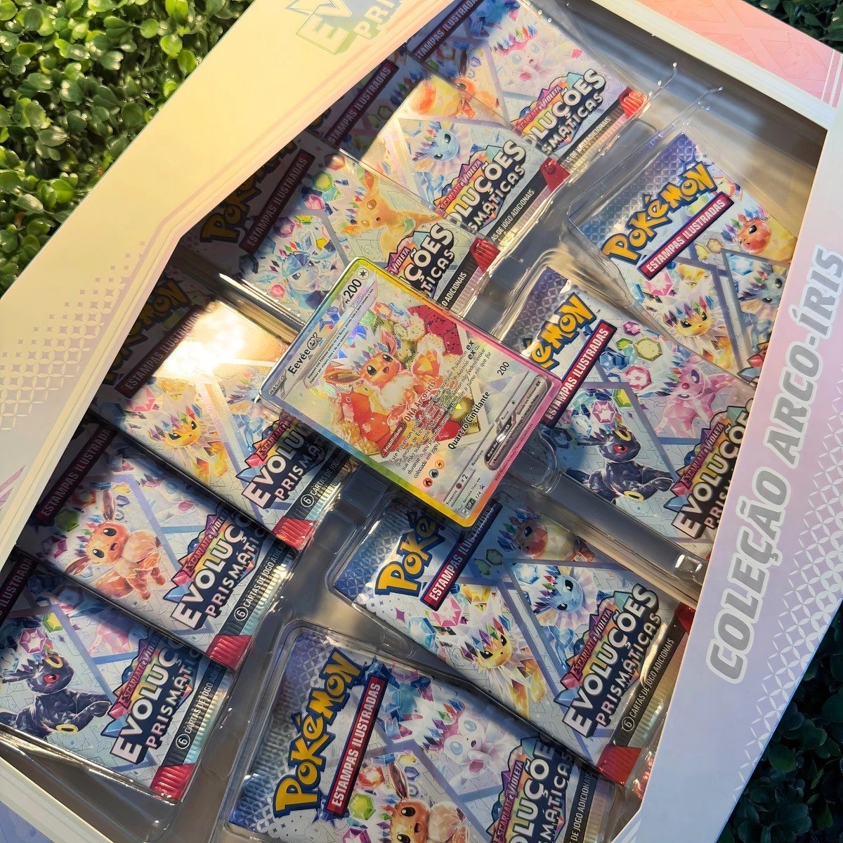 Pokemon Box Prismatic Evolutions Rainbow Eevee Collection 61 Card Brazilian Game