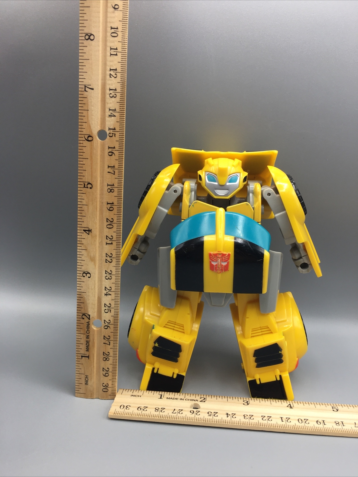 Transformers Rescue Bots Energize 6&Prime; Bumblebee, Yellow Car Camero Hasbro Tomy