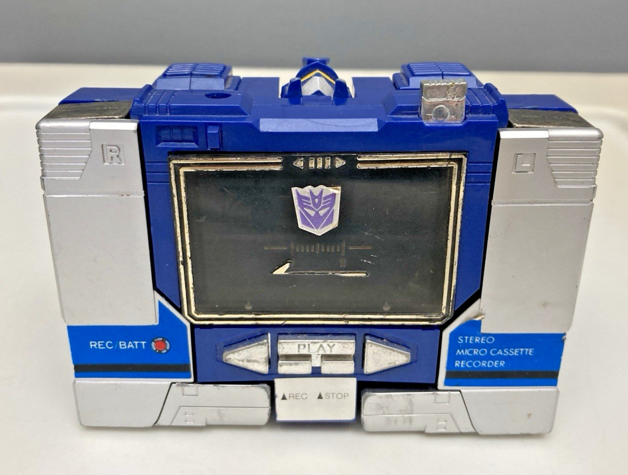 1983 Vintage Transformers G1 Takara Soundwave Cassette Player Action Figure READ