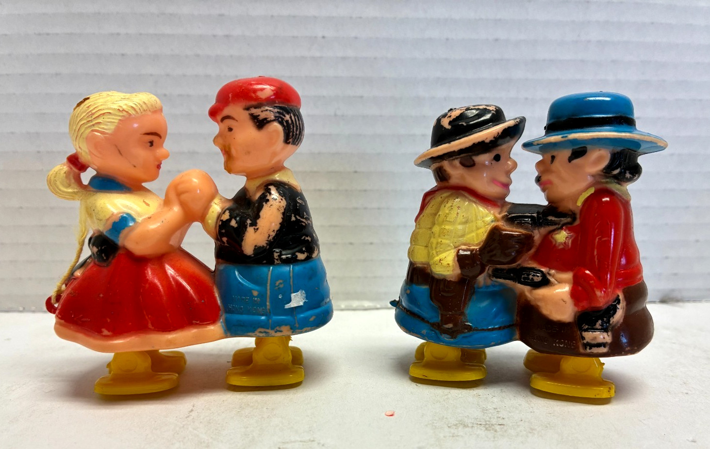 F4 VTG Marx Hard Plastic Dancing Couple & Gunslingers Ramp Walkers 1950&rsquo;s