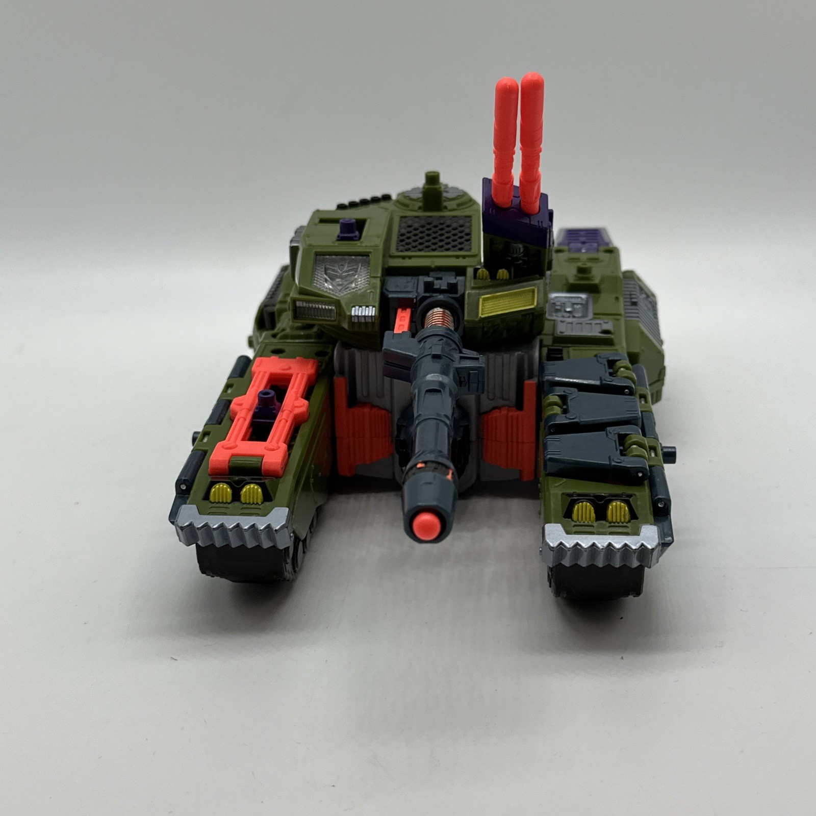 Takara Transformers Armada Megatron Tank with Leader-1 Mini-Con Action Figure