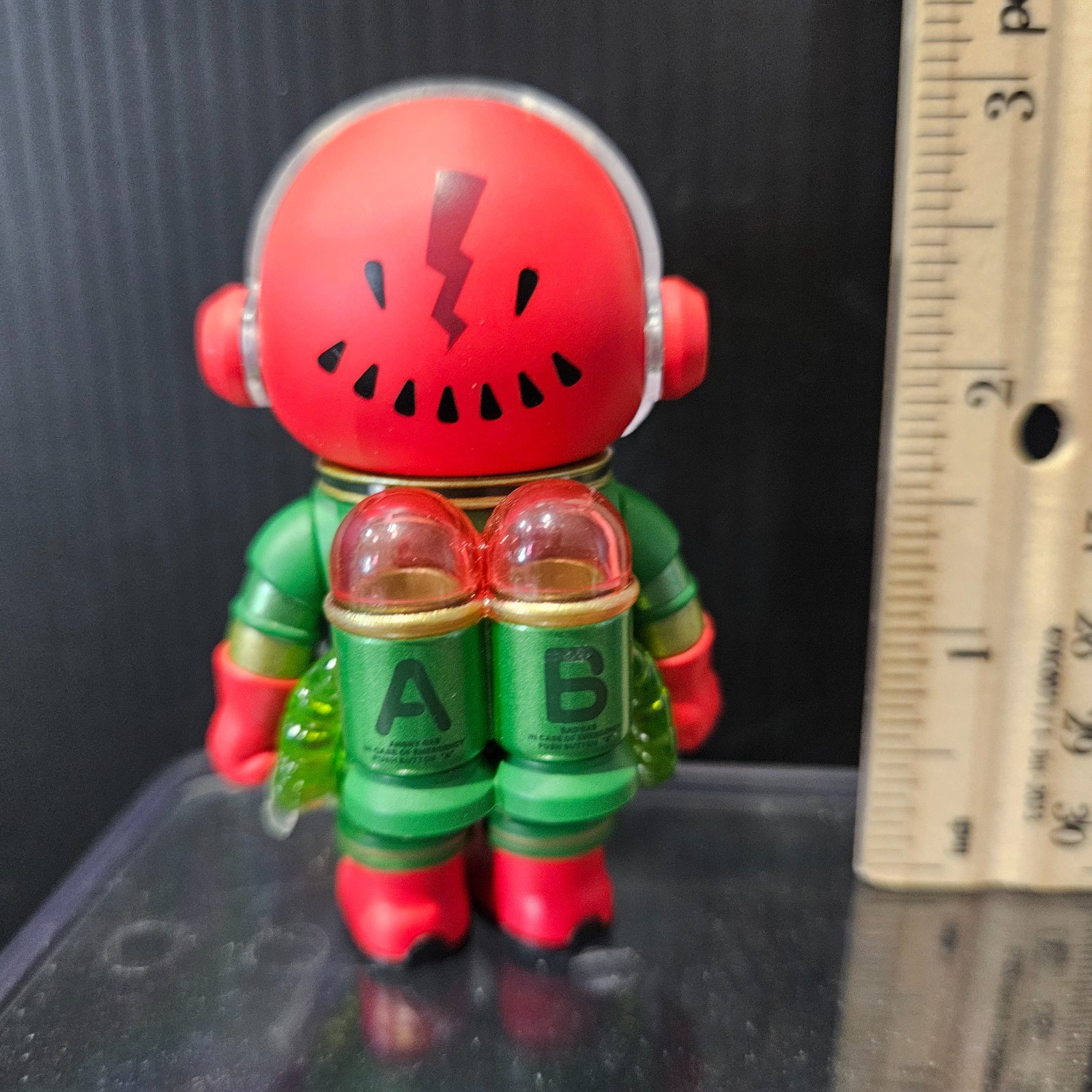 Pop Mart Kennyswork MEGA COLLECTION 100% SPACE MOLLY WATERMELON Series 1 – NICE