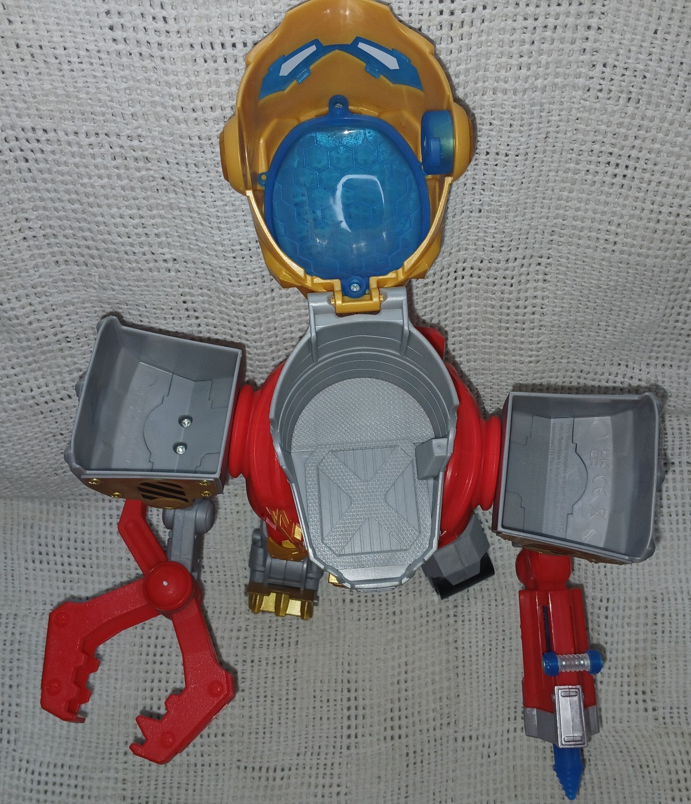Treasure X Robot Gold Mega Treasure Bot Action Figure Toy