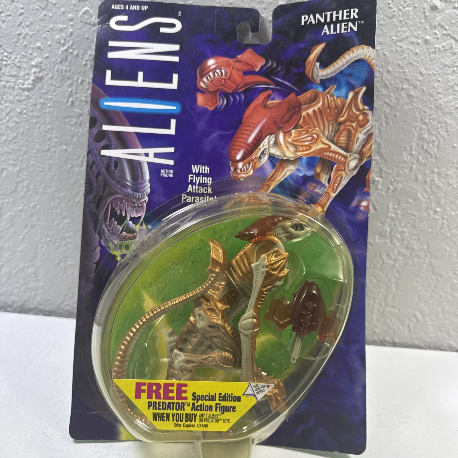 ALIENS PANTHER ALIEN ACTION FIGURE 1993 KENNER WITH LAUNCHING PARASITE NIP