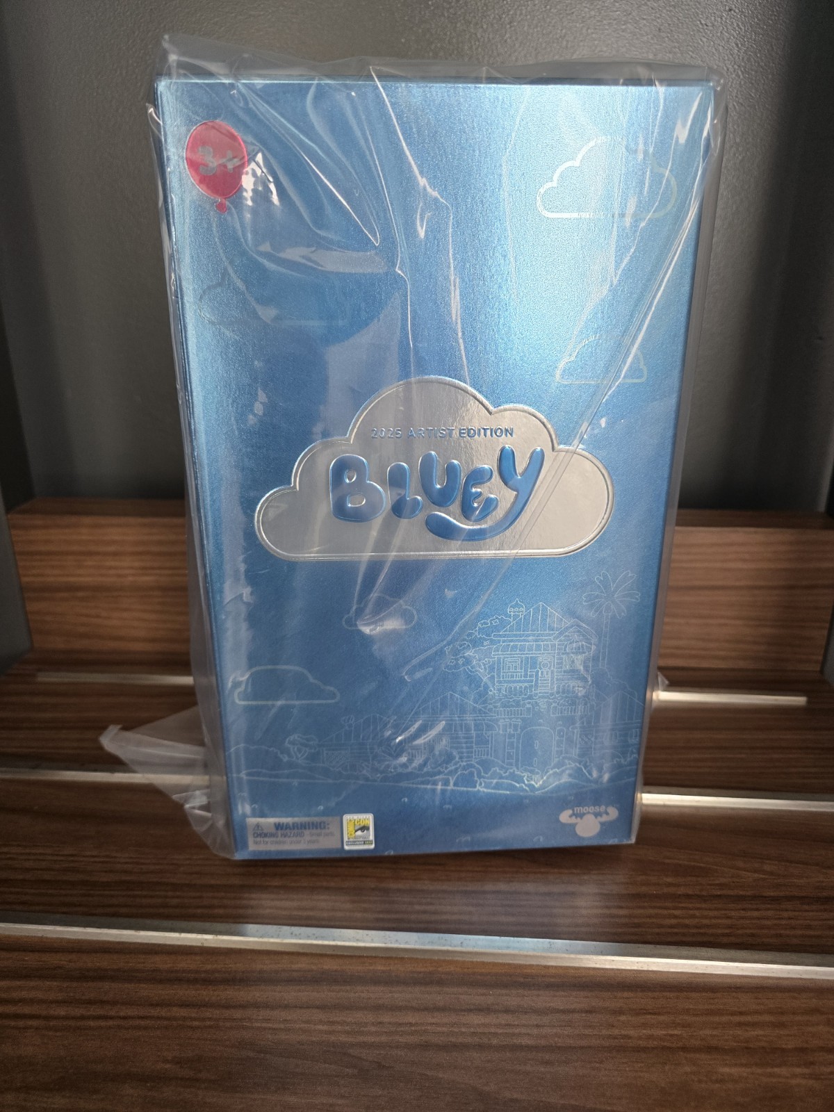 2025 SDCC EXCLUSIVE BLUEY ARTIST EDITION 10&Prime; MEGA FIGURE IN HAND