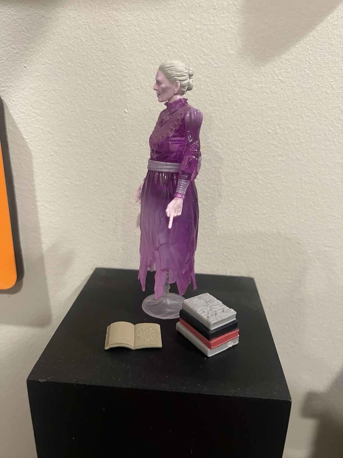 Haslab Ghostbusters Plasma Series Library Librarian Ghost Figure – RARE