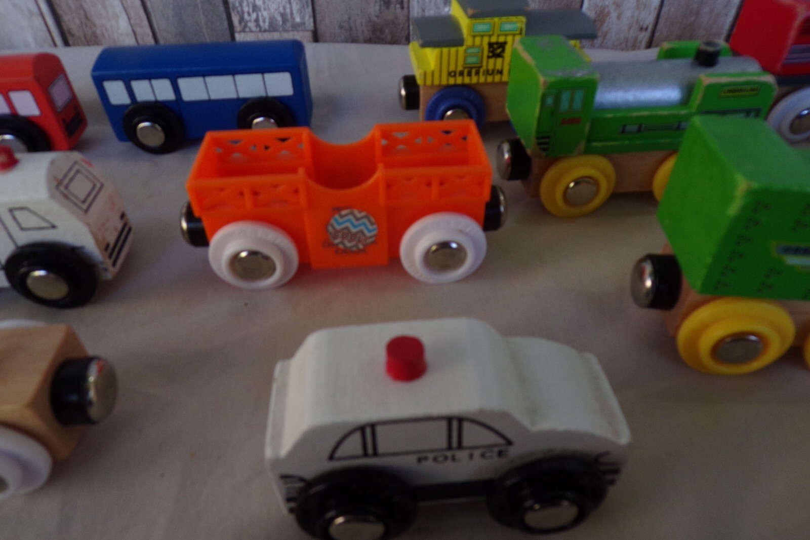 Thomas the Train wooden railway buildings Orbrium train lot