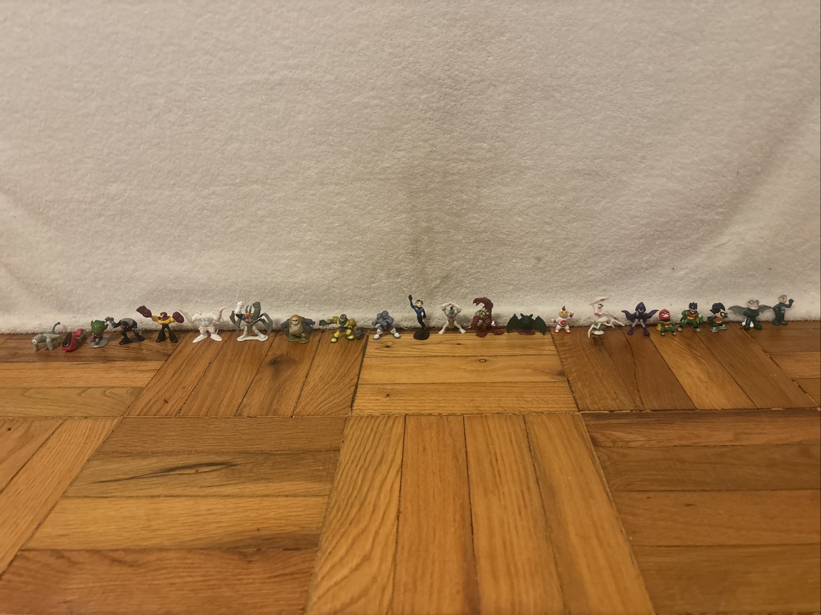 VTG Vinyl Go Mini Figures Teen Titans 1.5&Prime; Lot Of 22 Total Figures Y2K FREE SHIP