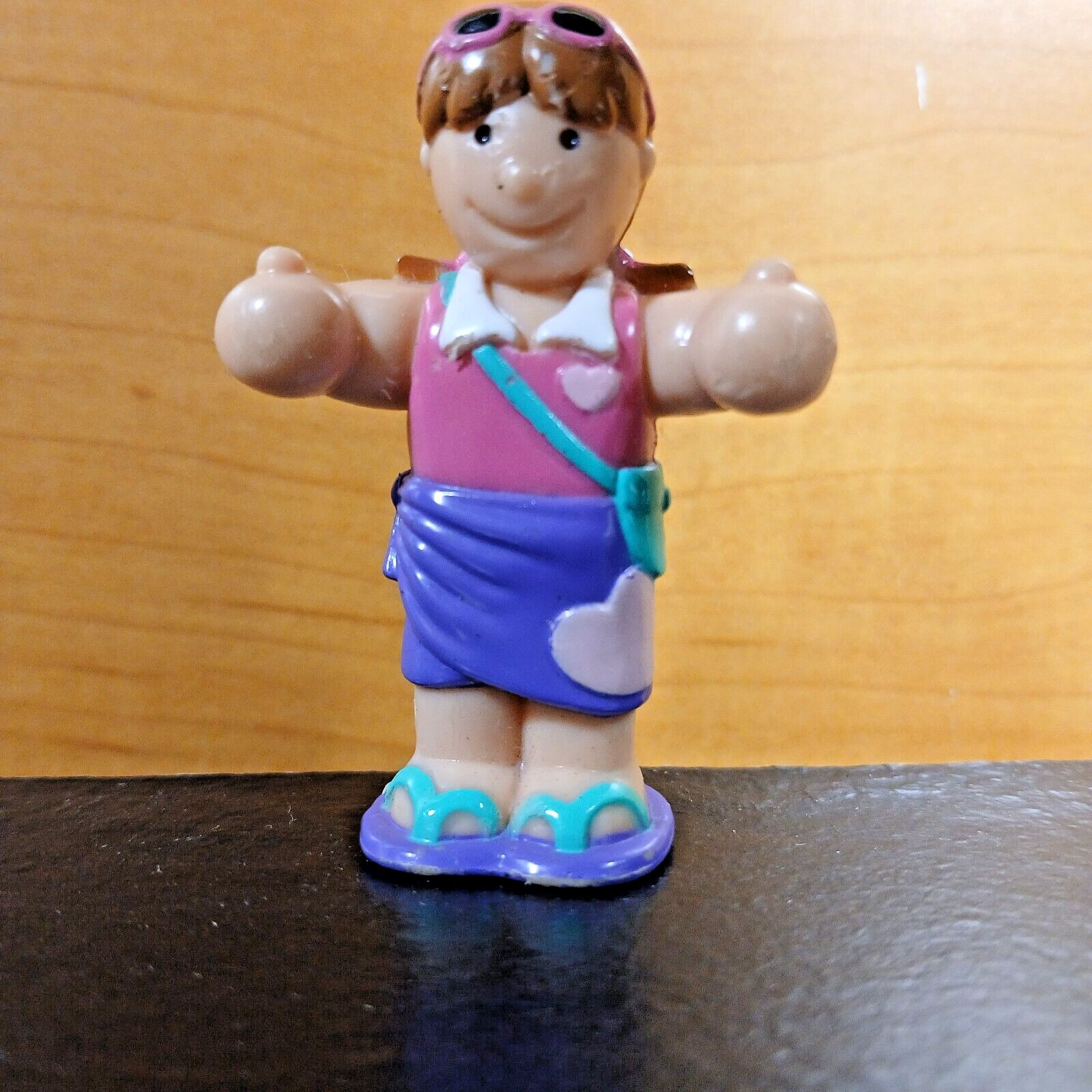 Wow Toys Girl purple skirt sunglasses pink shirt yellow heart Small Figure