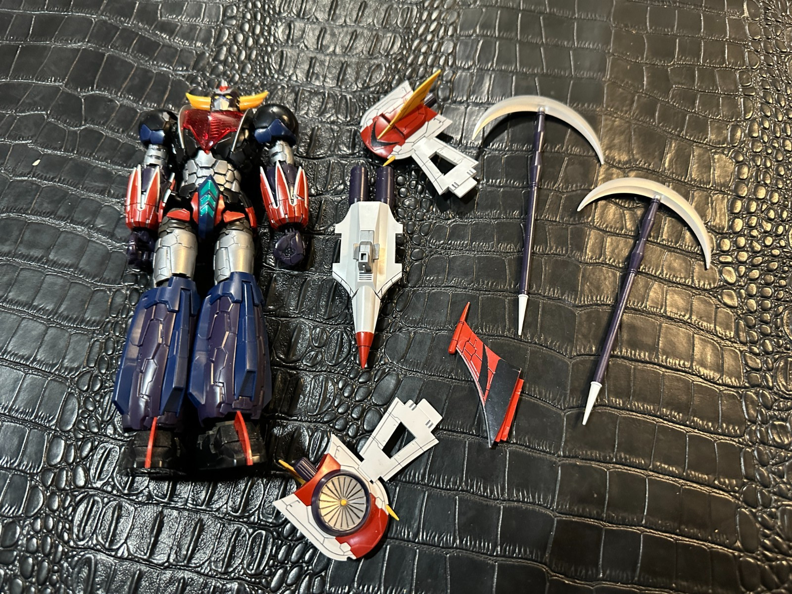 1980s/1990s Vintage 7 1/2&Prime; Robot Toy Grendizer Chogokin and accessories S6