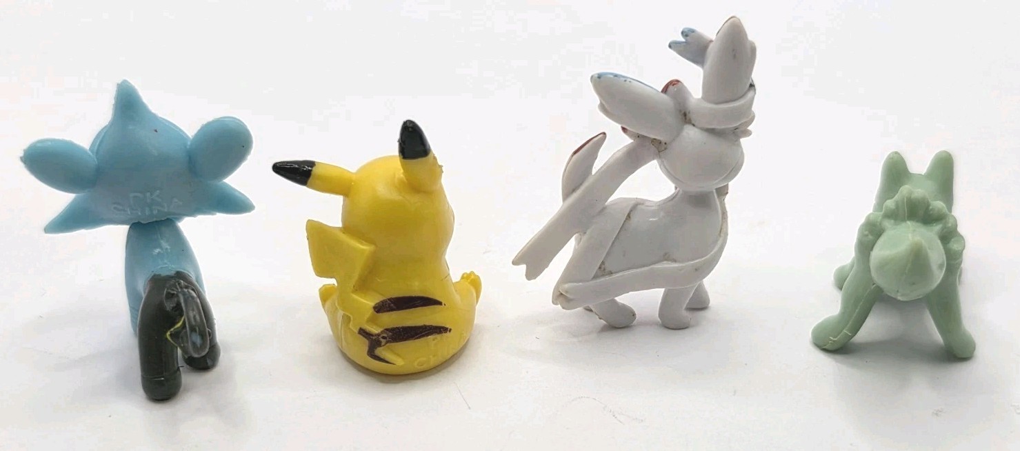Pokemon Mini Figures 22 Piece Collection Approx 1 Inch Tall Mini Figure