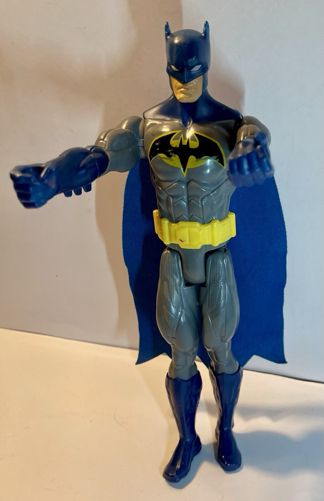 Batman 12” Action Figure 2016 TM & DC Hero Blue Cape Mattel Complete Comic Movie