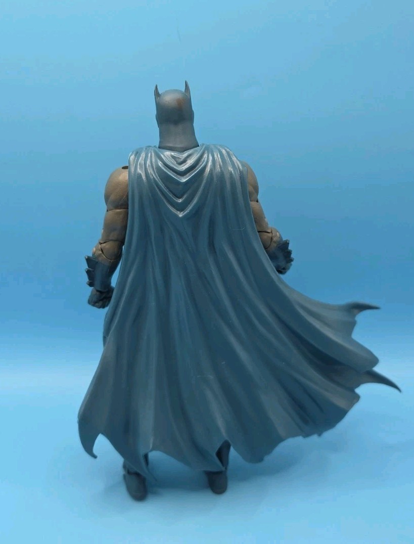 McFarlane DC Multiverse Batman Hush Blue/Gray 7&Prime; Figure Complete SEE Pics