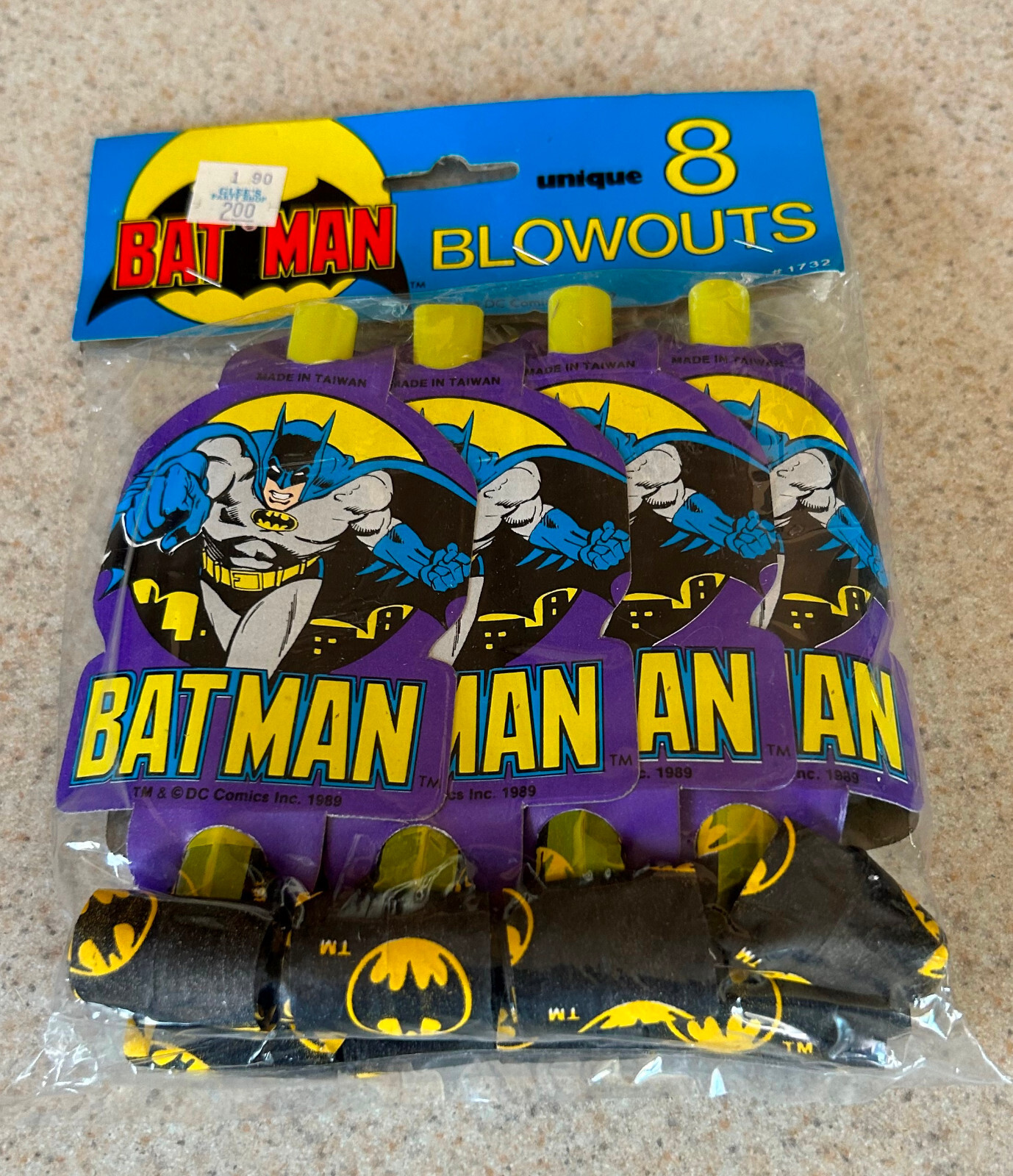 BATMAN PARTY FAVORS 8 BLOWOUTS (Unique Toys 1982) — Sealed Vintage