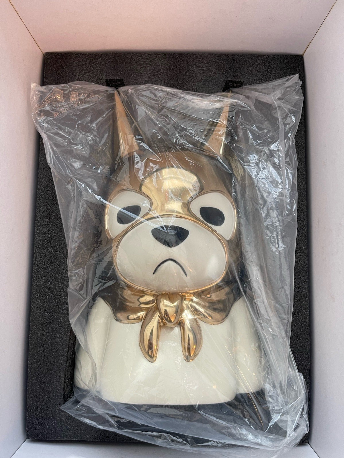 Luke Chueh x Mighty Jaxx Signed Bat Bear White & Gold Chrome 2016 LE 100 Rare