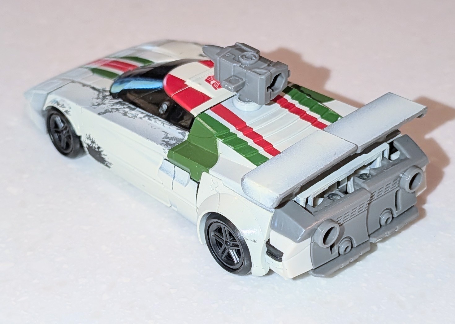 Transformers Netflix Wheeljack Complete Deluxe earthrise War For Cybertron