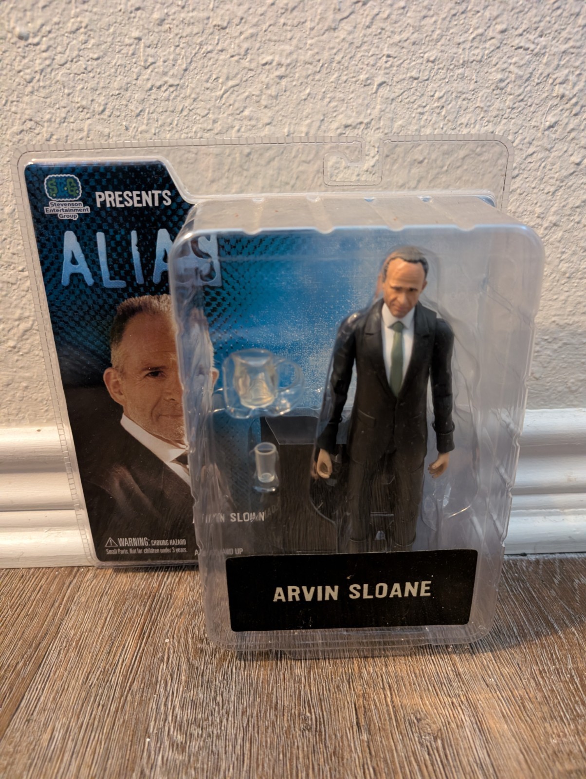 SEG 2004 Alias Arvin Sloane Action Figure