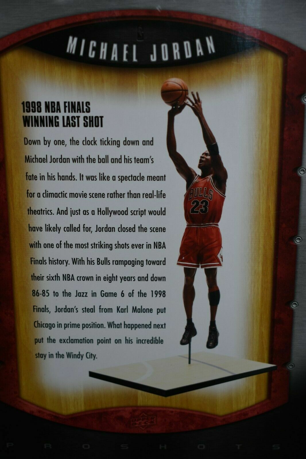 McFarlane Michael Jordan 1998 NBA Finals Winning Last Shot 8&Prime; Figure