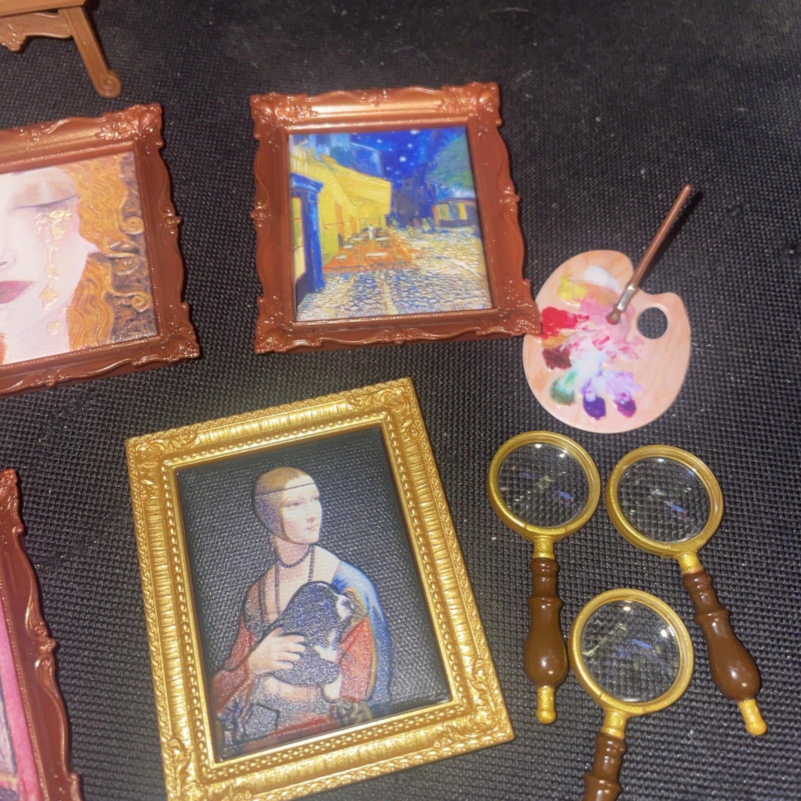 Zuru Mini Brands Create Masterpieces Mixed Lot
