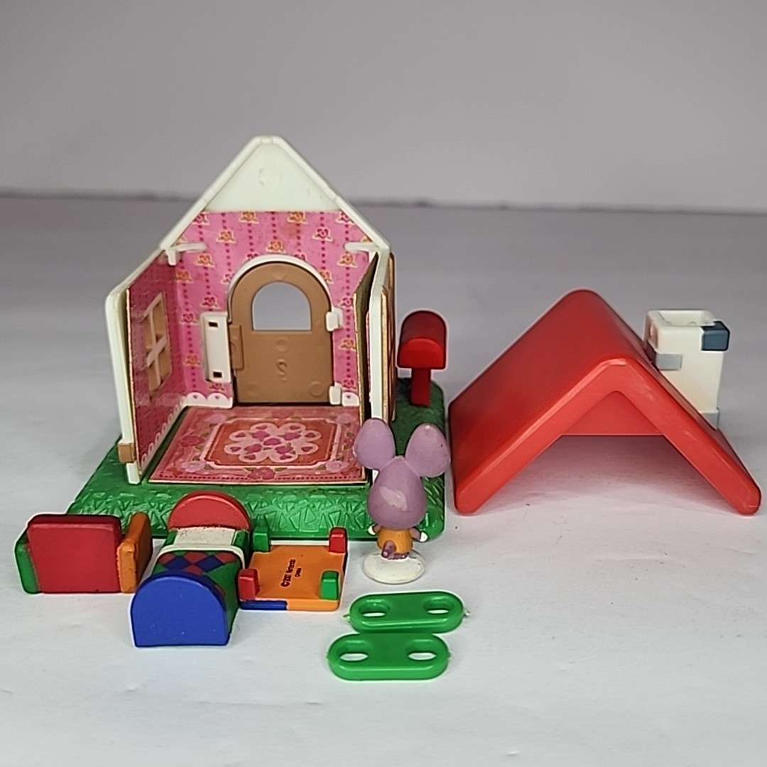 2001 Animal Crossing Lets Make a Forest 3&Prime; Red Mini House Figure Furniture Lot