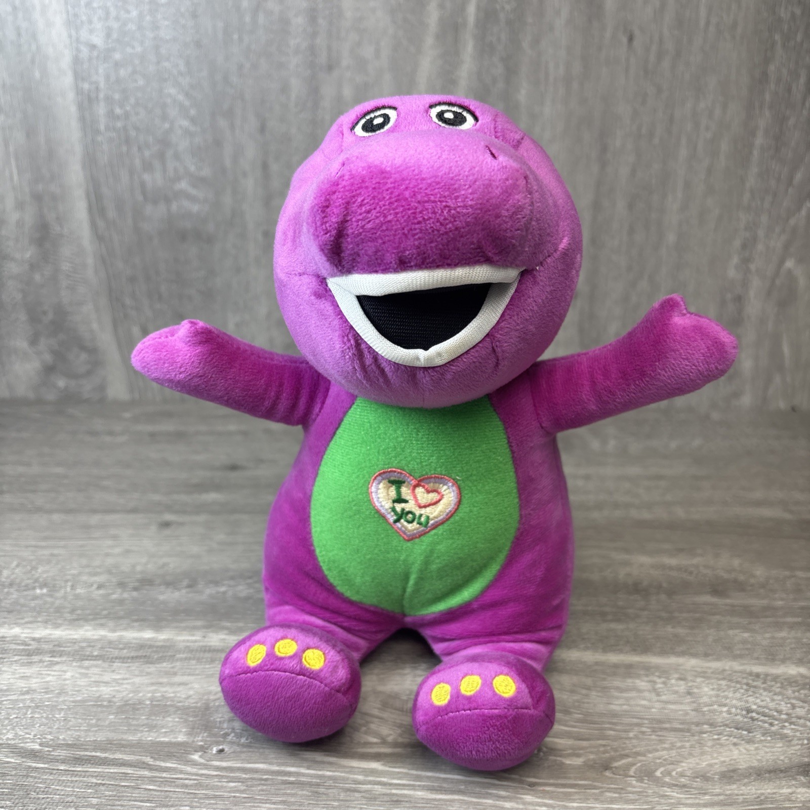 BARNEY SINGING I LOVE YOU 9&Prime; 2011 Dinosour Plush Stuffed Animal Works