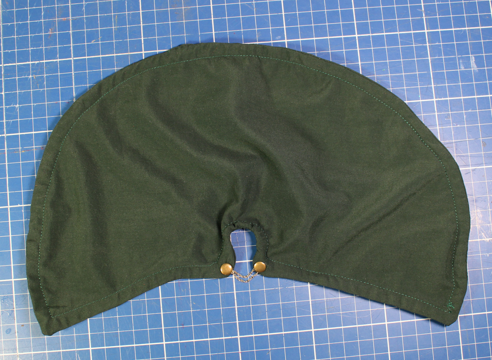 1/12 scale wired cape for Dr Doom Marvel Legends