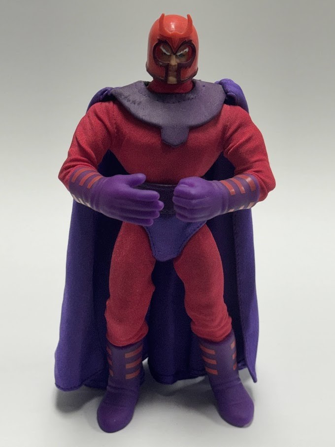 1999 MAGNETO Marvel Comics X-Men Famous Cover ToyBiz 8&Prime; Action Figure – Loose