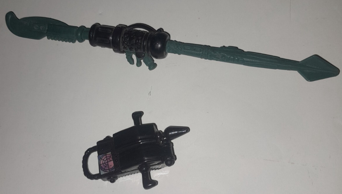 Skeleton Warriors GrimSkull Skeleton Finder & Blast Staff Playmates 1994 VINTAGE