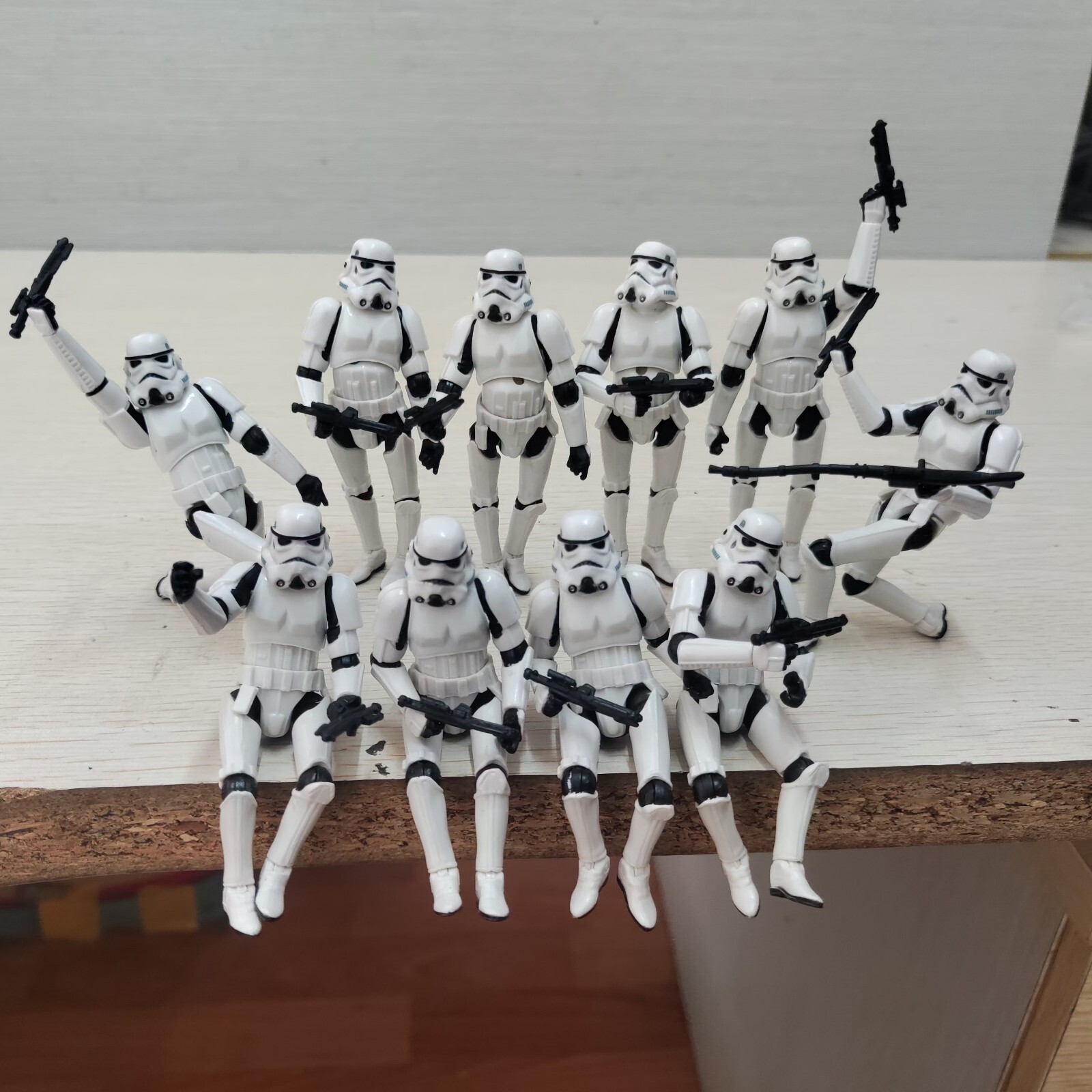 10pcs 3.75&Prime; Star Wars Stormtroopers Full Articulated Action Figure + 11 Blasters
