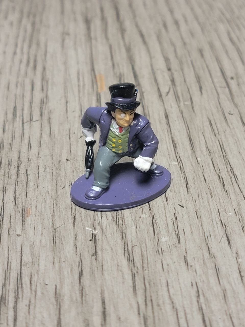 THE PENGUIN, MINIATURE FIGURINE, 1.25&Prime; TALL, SHARP DETAILS Batman Toy