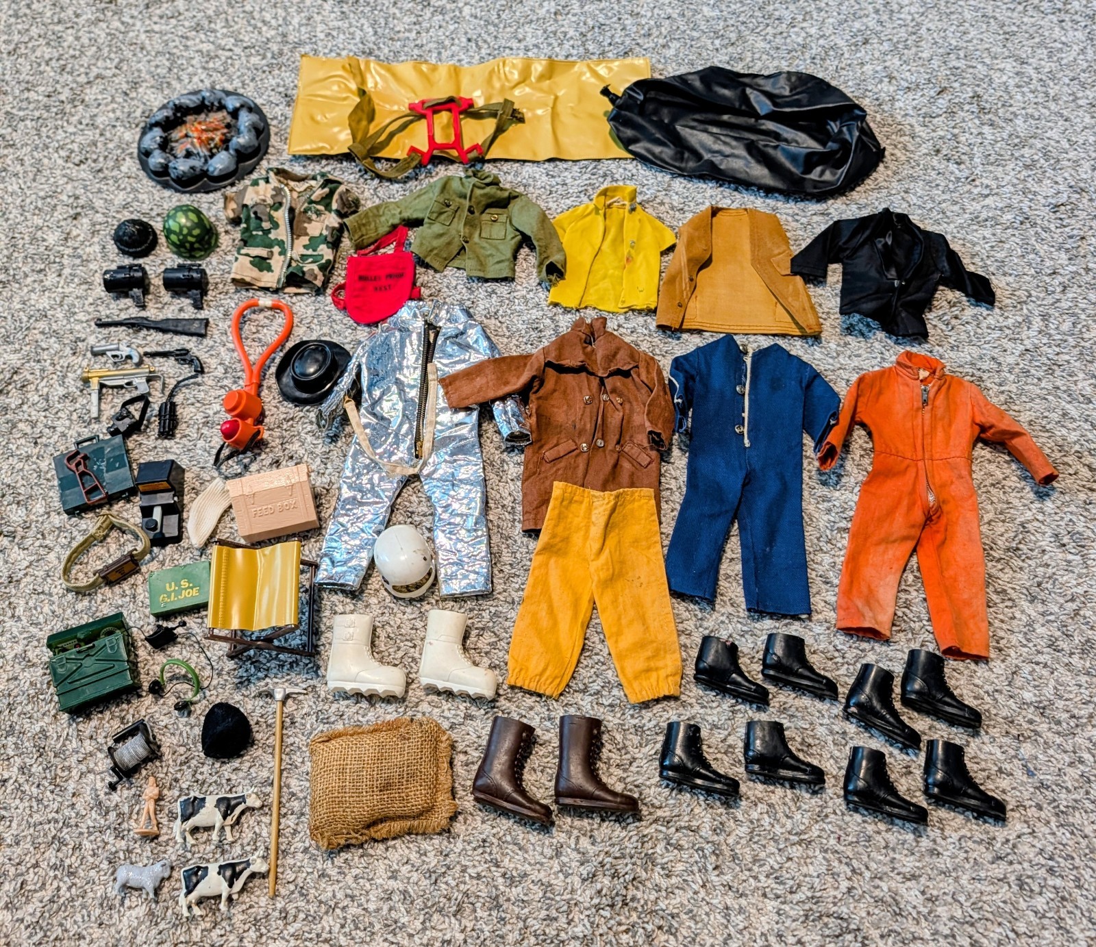 GI Joe Accessories Parts Lot Boots Weapkns Clothes 1979s 50+ Items For Parts
