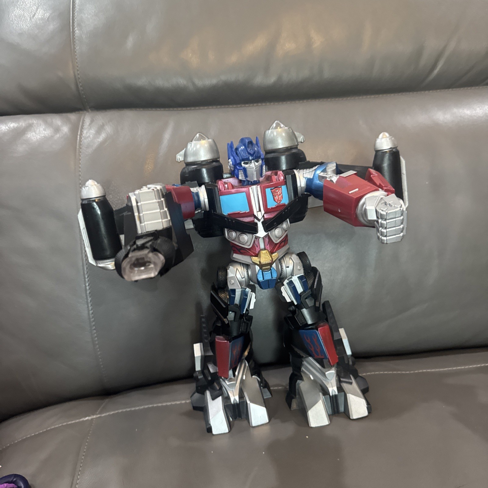 12 inch Optimus Prime Mega Power Bot Transformers Electronic Talking Toy Tested