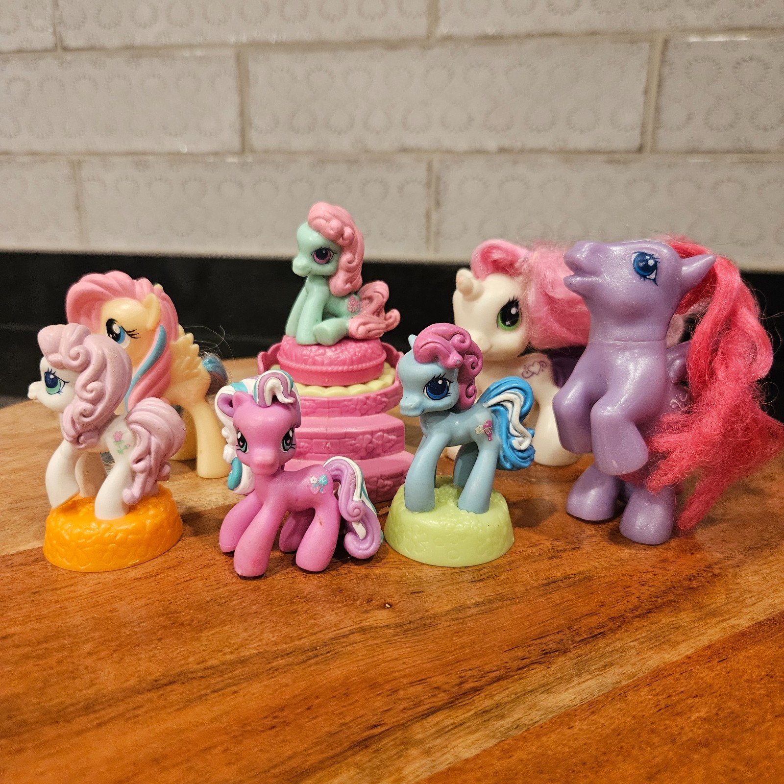 MY LITTLE PONY MIXED LOT OF 7 MLP McD FIGURES 1 Stand