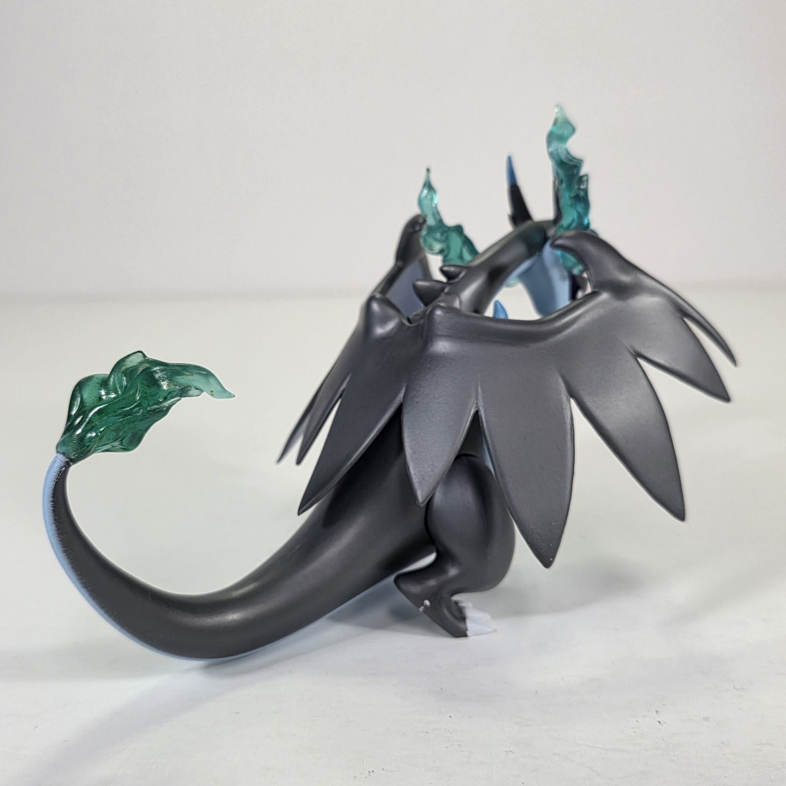 Pokémon 4&Prime; Mega Charizard X Collectible Action Figure Toy