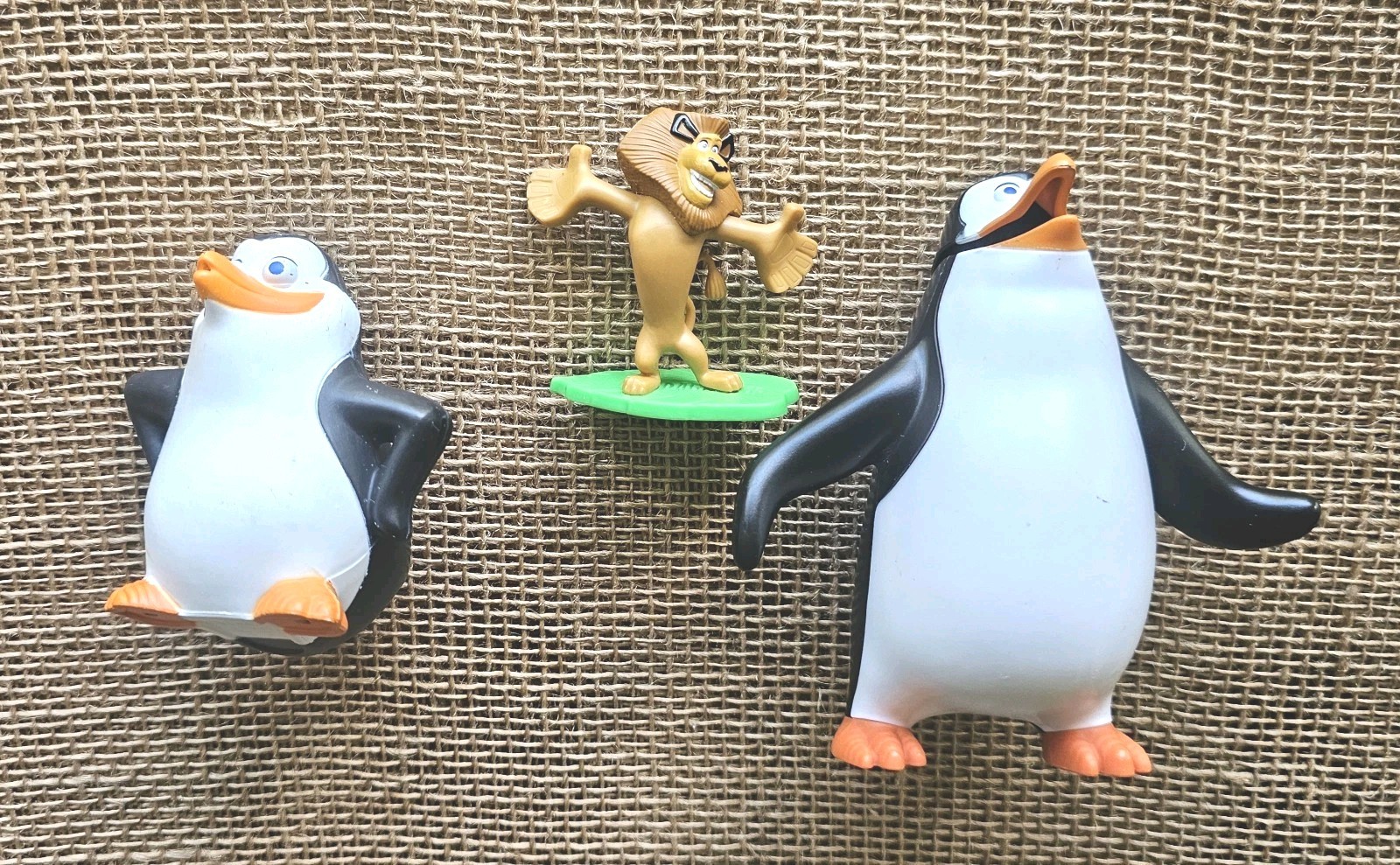 Lot Of 3 Madagascar Toy Figures Rico Penguin, Alex Lion, Skipper