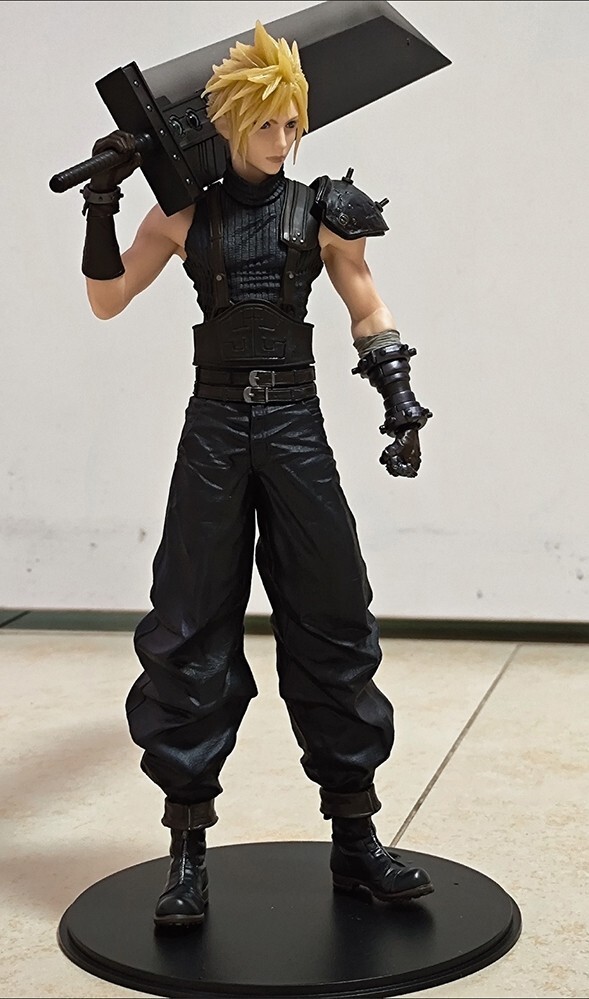 11&Prime; STATIC ARTS Final Fantasy VII Cloud Strife remake rebirth Figure (no box)