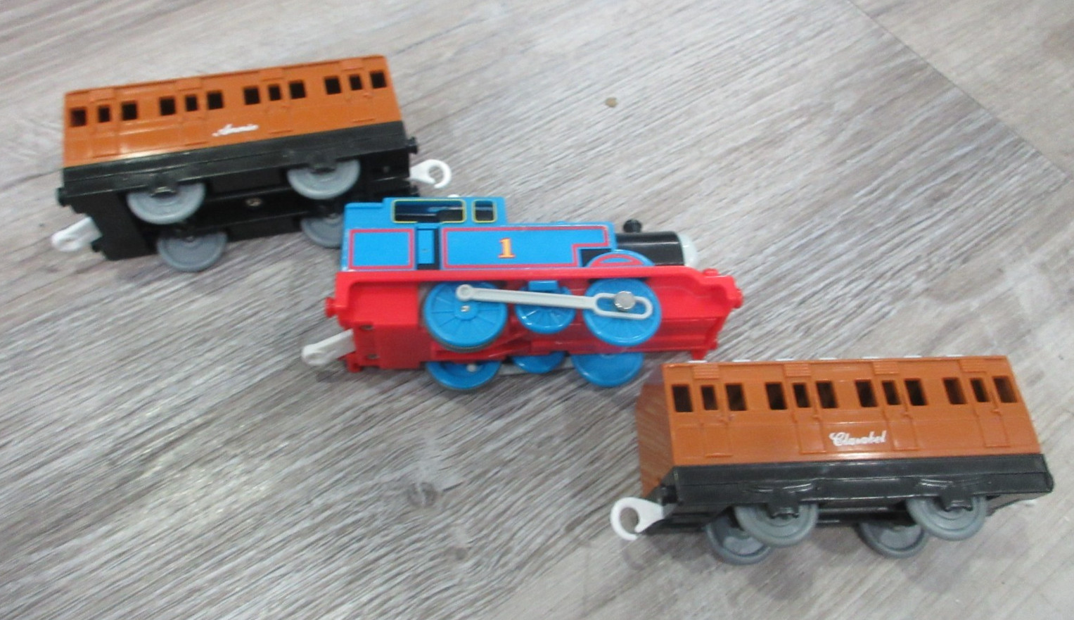 HIT TOY Trackmaster Motorized Train Tank Engine THOMAS ANNIE CLARABEL WORKS! GUC