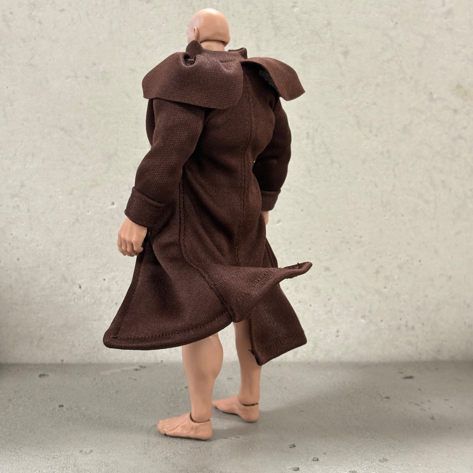 PP-LTC-OML-L: Large Brown Wired Duster Coat for 7&Prime; WWE, McFarlane, Muff Adam FIG