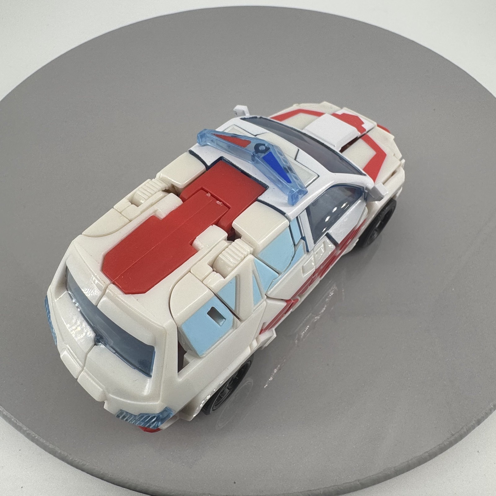 Transformers Generations War For Cybertron Siege Deluxe Class Ratchet Incomplete