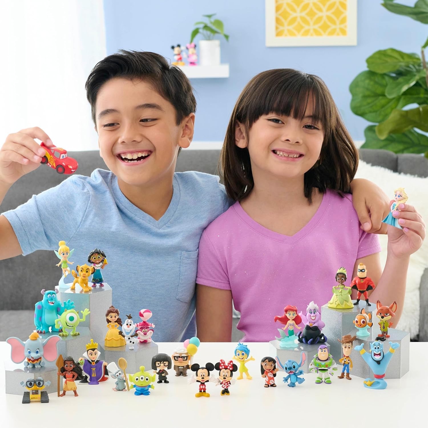 Disney100 Epic Transformations: Limited Edition 8-Figure Collection for Ages 3+